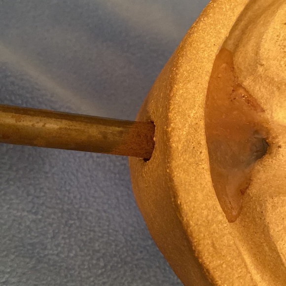 Bennington Potters “Man with Bowler Hat”. Engraved with Bennington’s info. - Picture 13 of 16